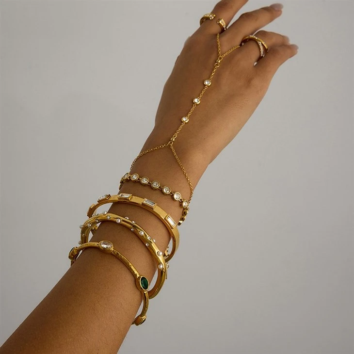 Stylish Linked Finger Bracelet high quality